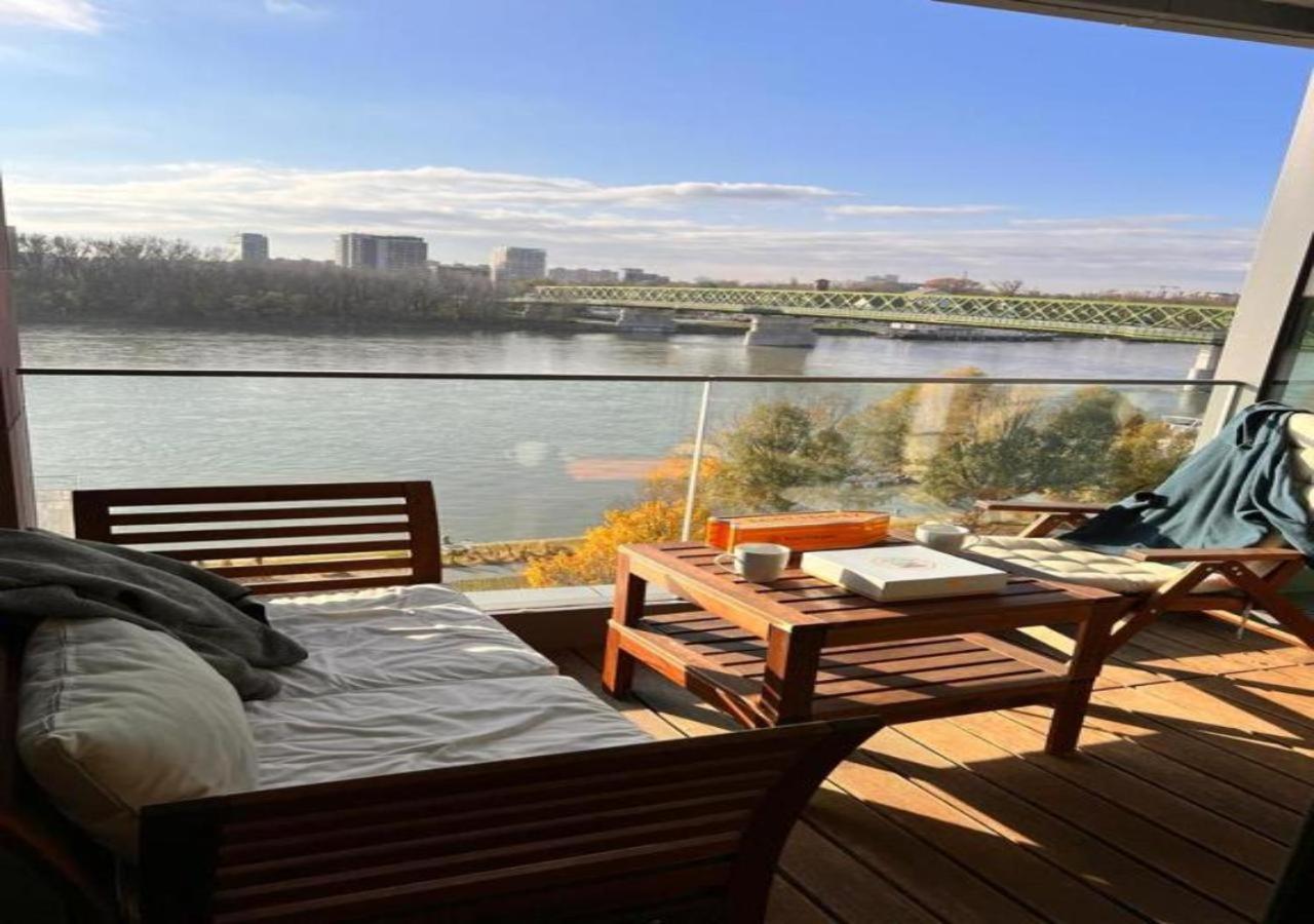 No1 Dream View Apartment Братислава Екстериор снимка
