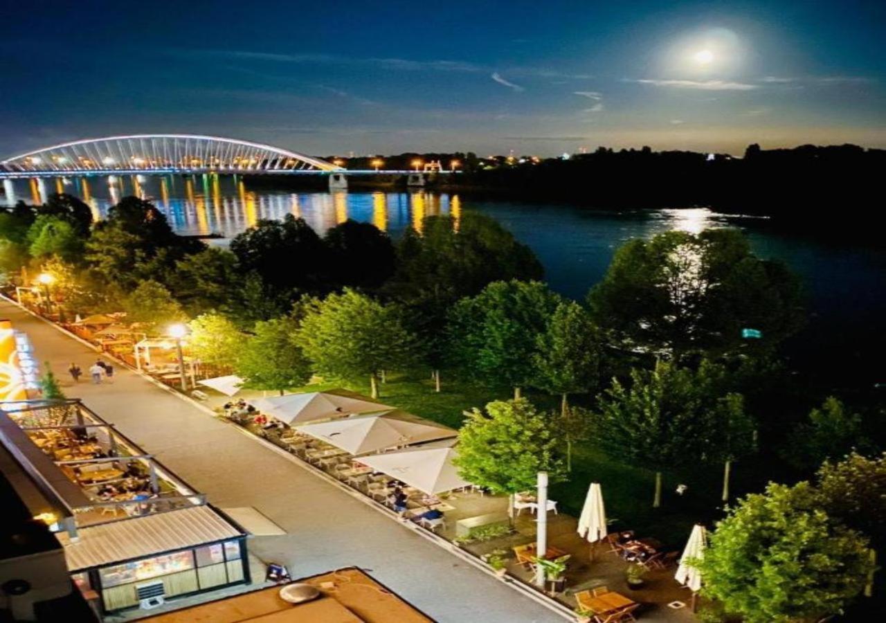 No1 Dream View Apartment Братислава Екстериор снимка