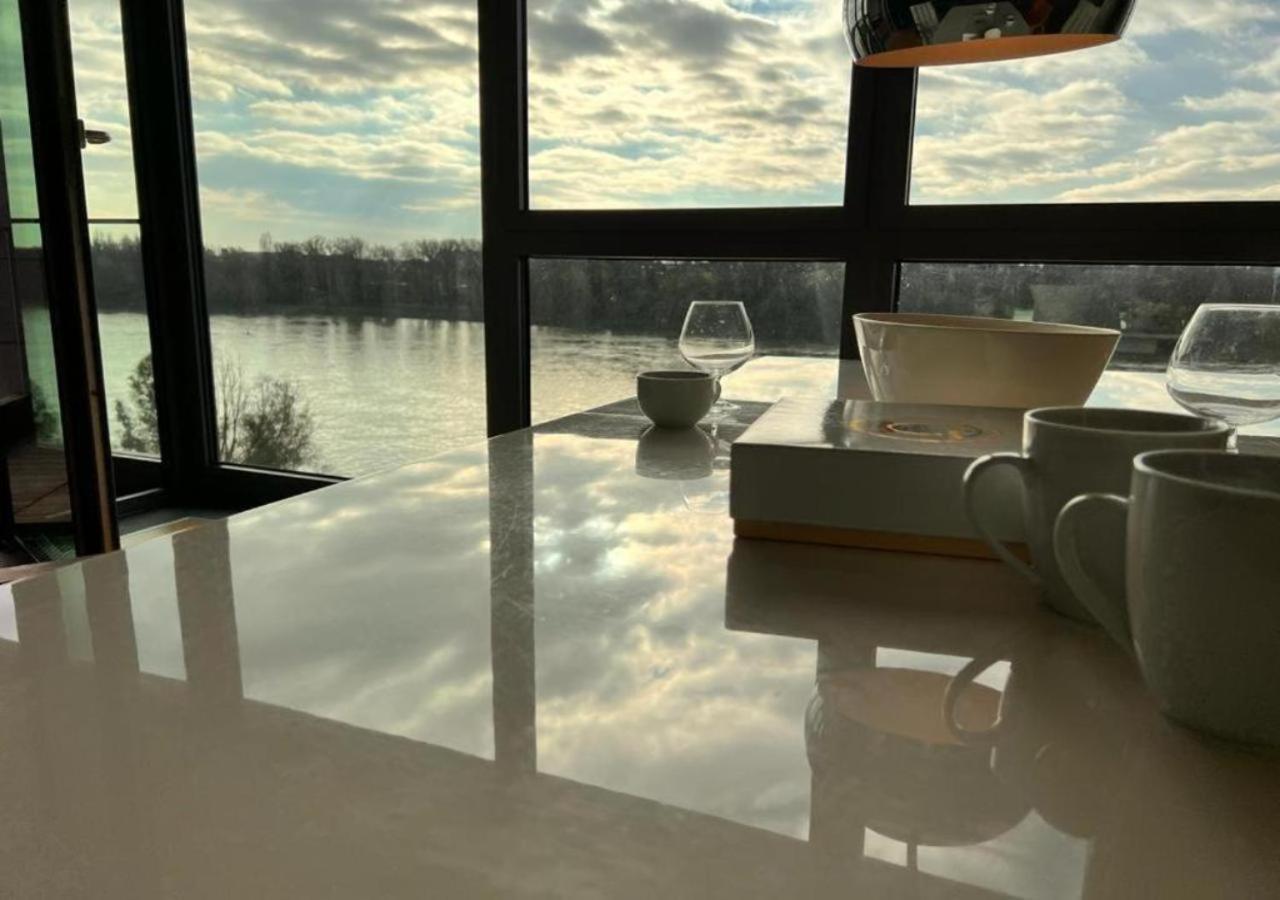 No1 Dream View Apartment Братислава Екстериор снимка