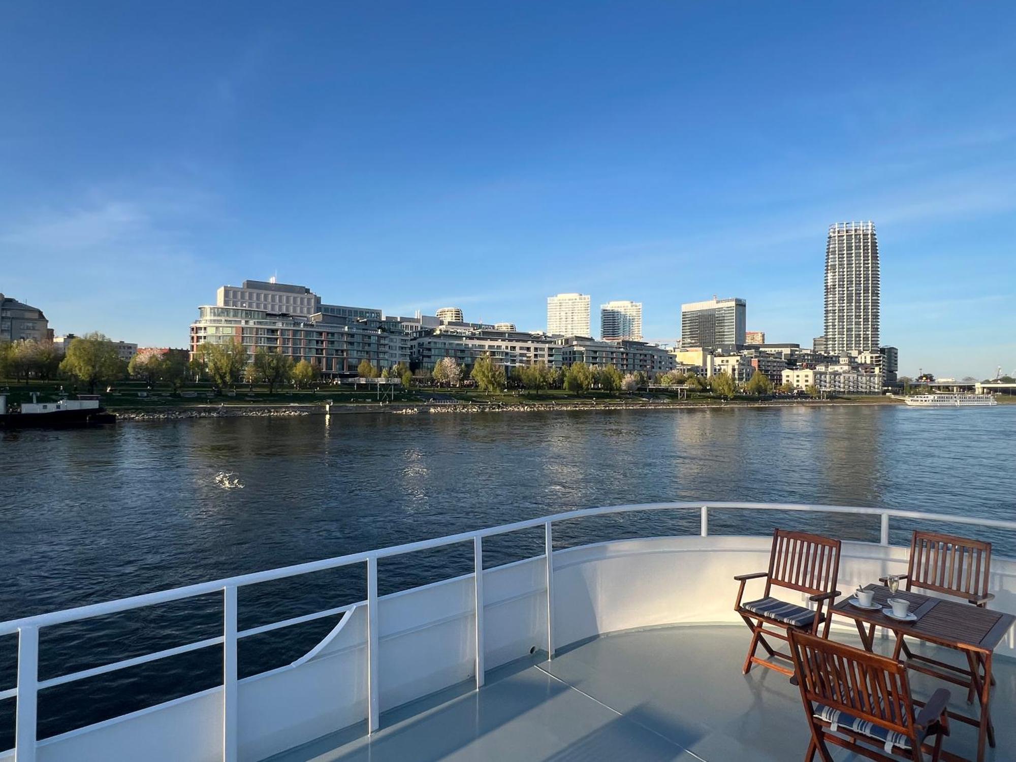 No1 Dream View Apartment Братислава Екстериор снимка